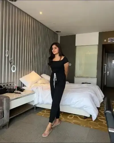 Call Girls Service in Niwas
